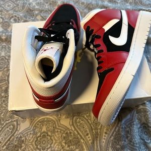 Women’s red/white/black Jordans 1 MD